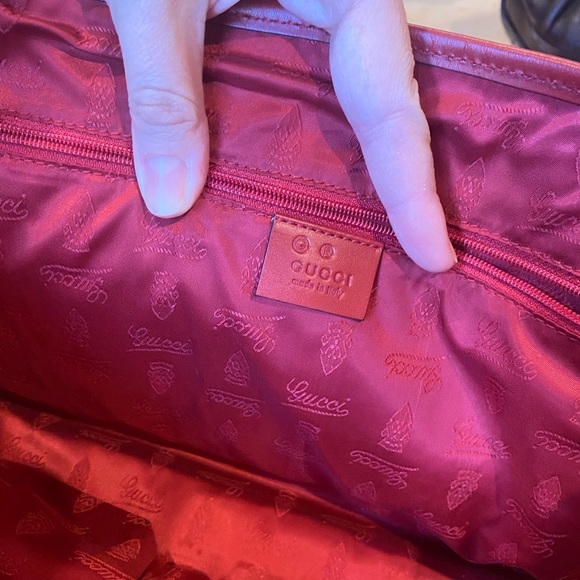 GUCCI Vinyl Green Handbag, 100% Authentic - Picture 7 of 8